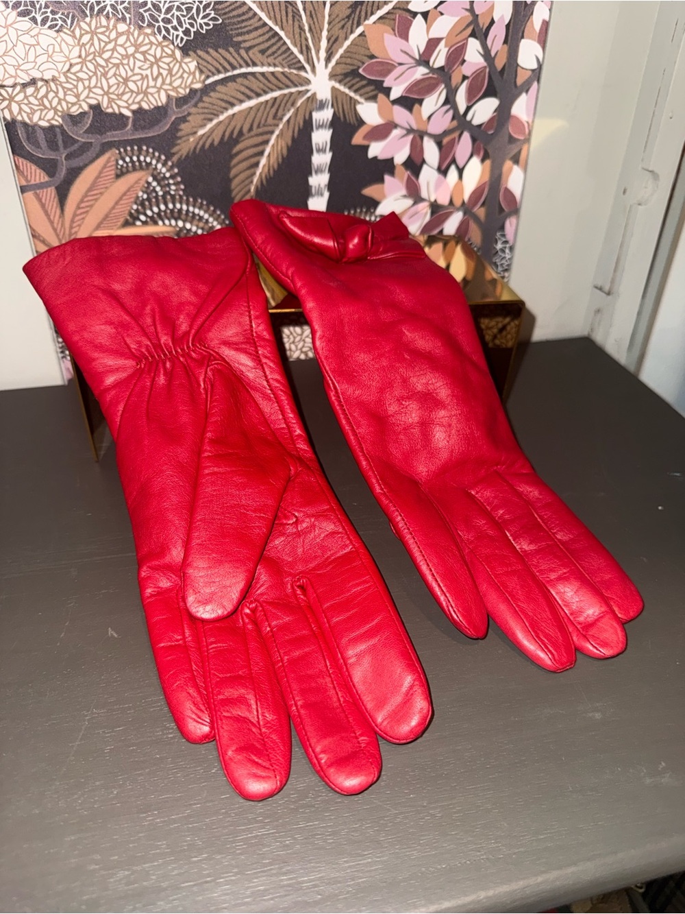 Red Leather Women's Knot-Detail Gloves